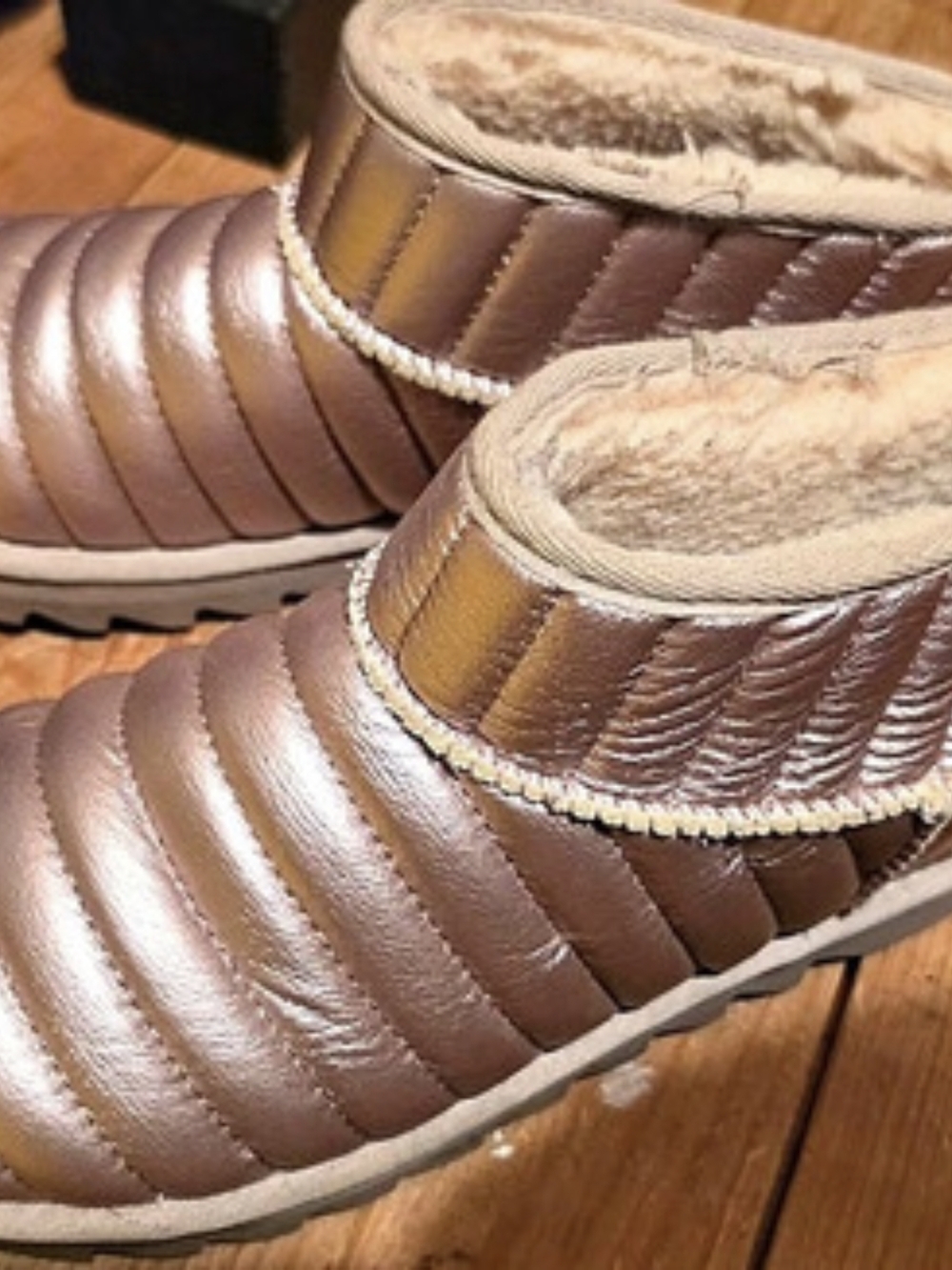 UGG Classic Maxi Mini Quilted Winter Boots in Brown